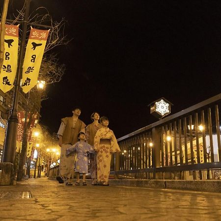 Ooedo Onsen Monogatari Premium Gero Honkan Экстерьер фото