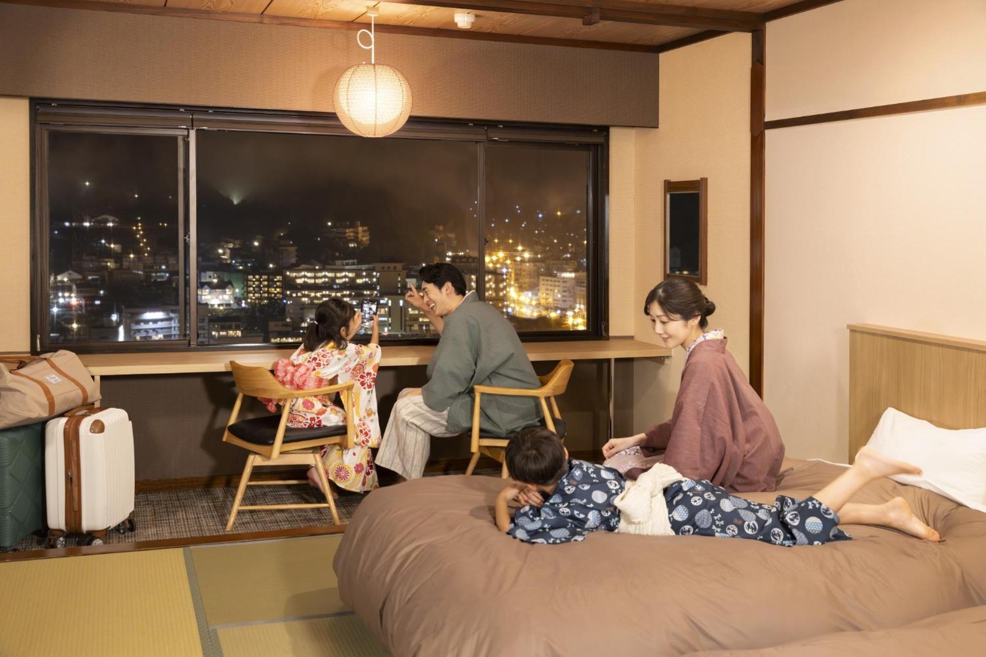 Ooedo Onsen Monogatari Premium Gero Honkan Экстерьер фото