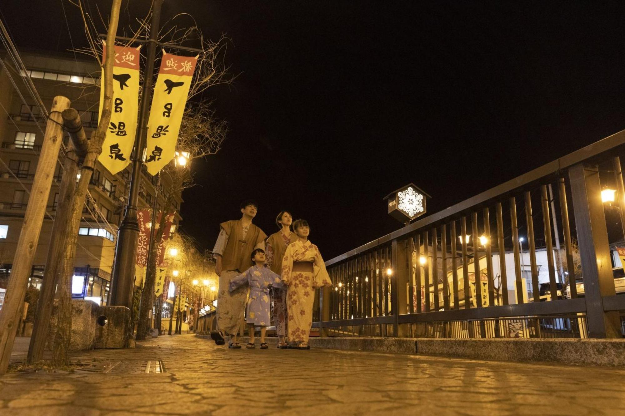 Ooedo Onsen Monogatari Premium Gero Honkan Экстерьер фото
