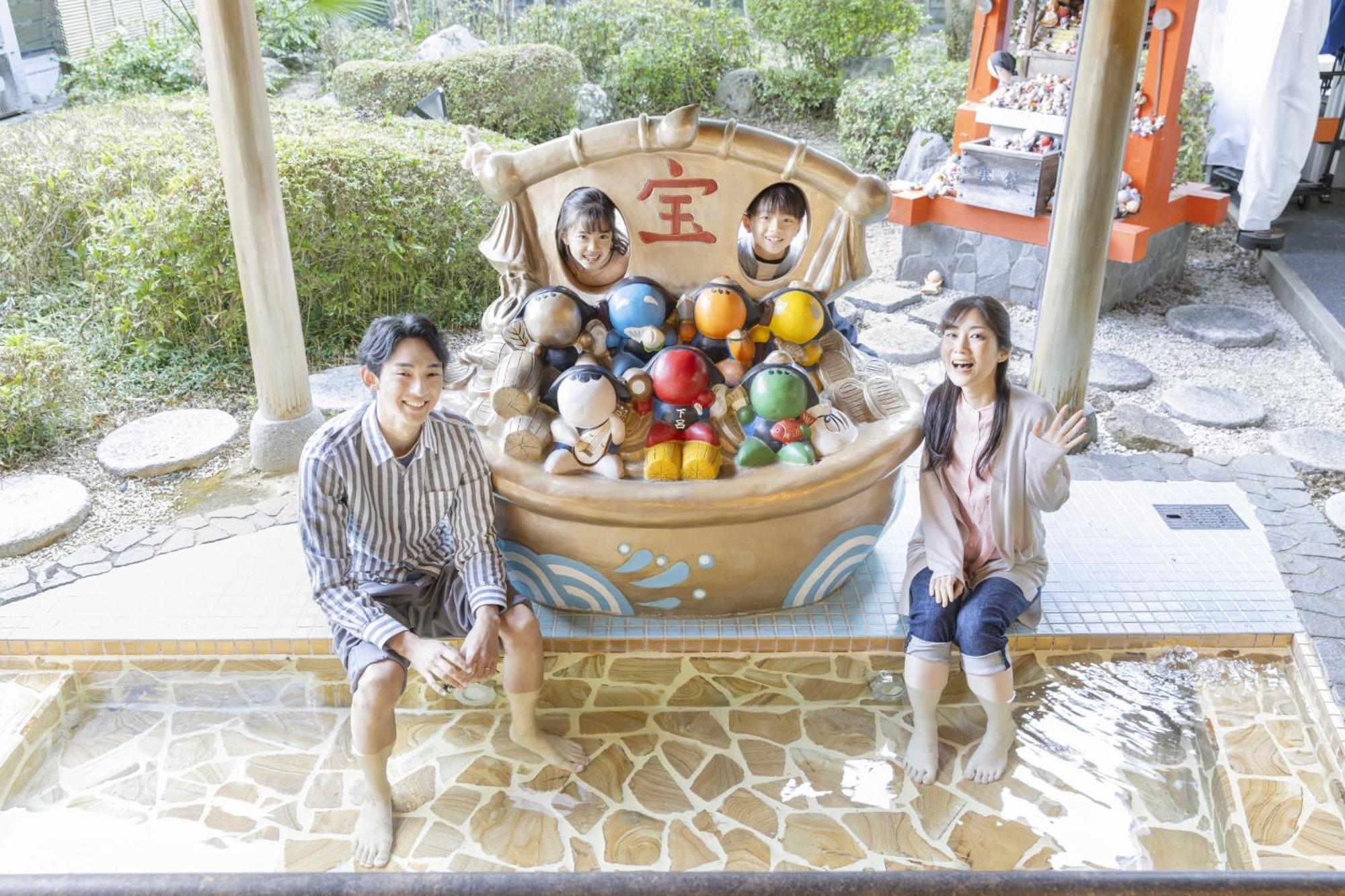 Ooedo Onsen Monogatari Premium Gero Honkan Экстерьер фото