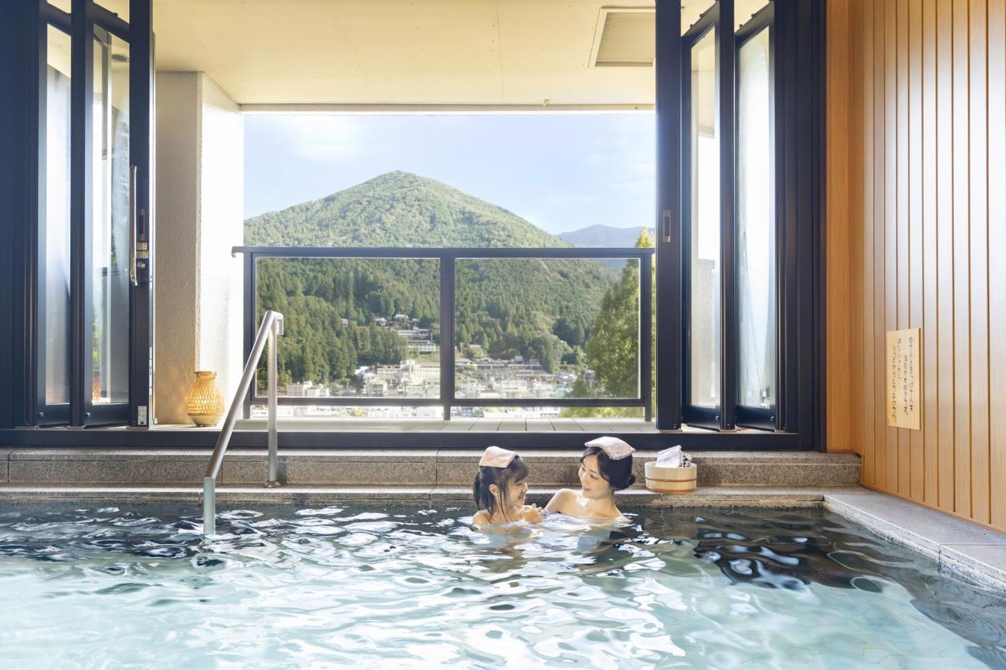 Ooedo Onsen Monogatari Premium Gero Honkan Экстерьер фото