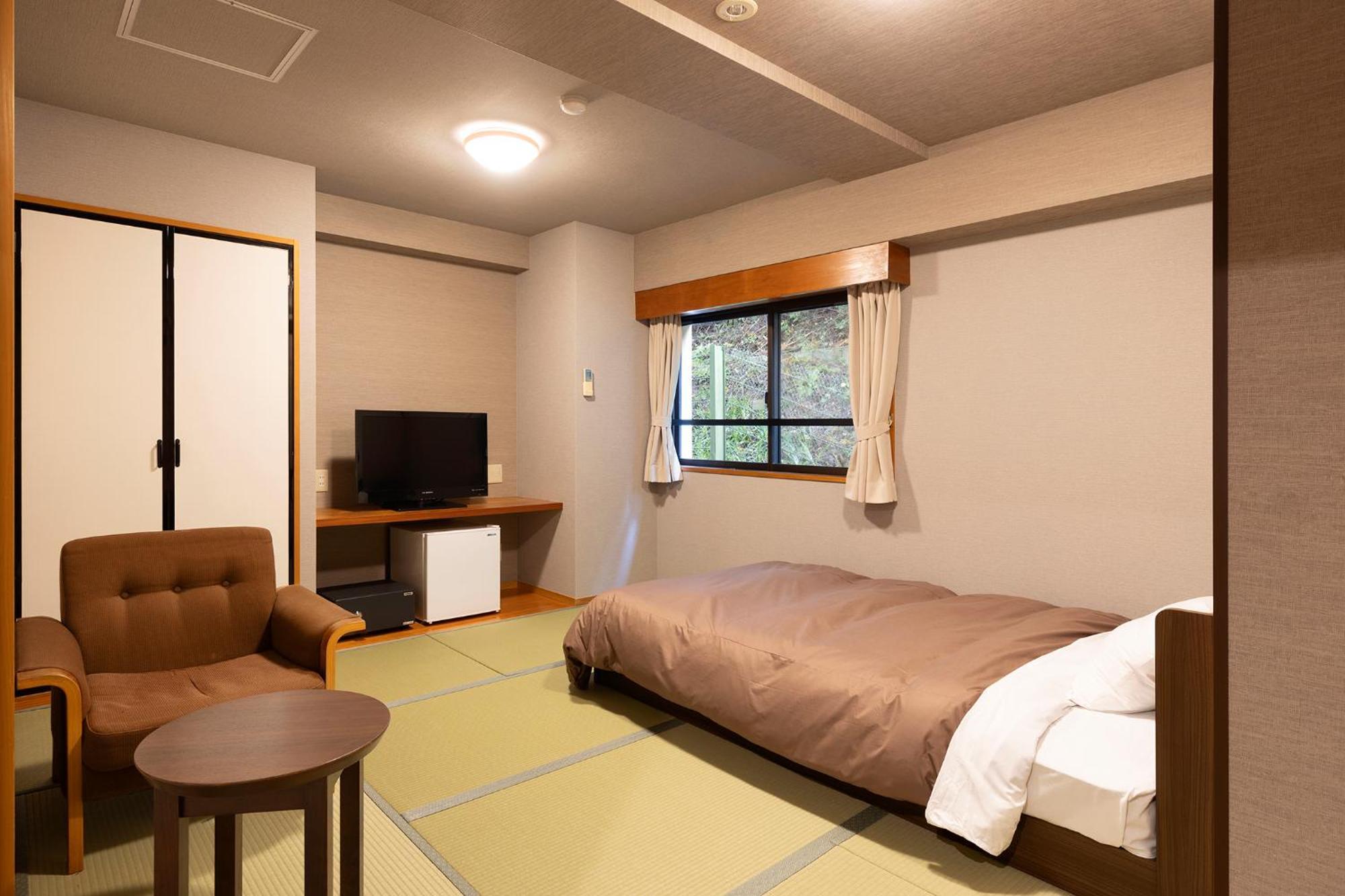 Ooedo Onsen Monogatari Premium Gero Honkan Экстерьер фото